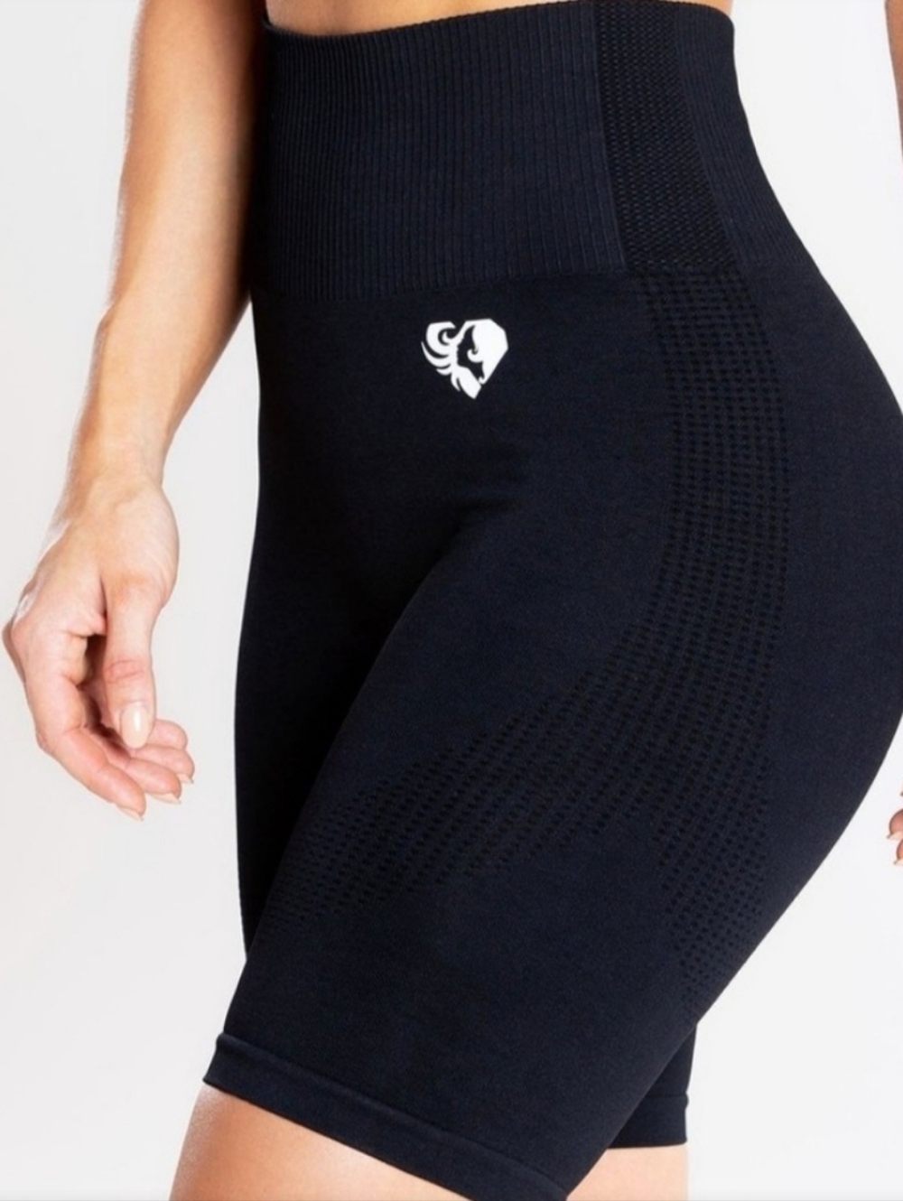 NWOT Womens Best Seamless Black Biker Shorts High Waisted Gym Size L